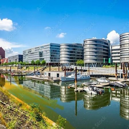 Onthepoint, Erdgeschoss, Abstellplatz Fuer Fahrraeder, City Und Innenhafen 5 Gehminuten!!! Duisburg Exterior foto