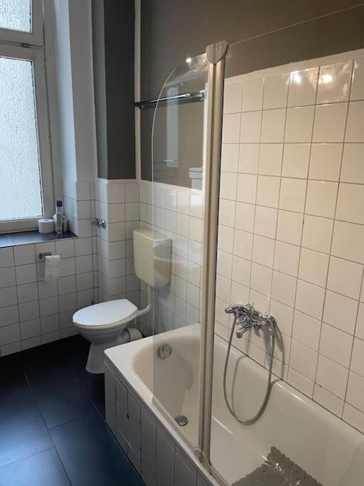 Onthepoint, Erdgeschoss, Abstellplatz Fuer Fahrraeder, City Und Innenhafen 5 Gehminuten!!! Duisburg Exterior foto